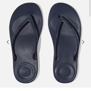 Iqushion Ergonomic Flip Flops - FitFlop